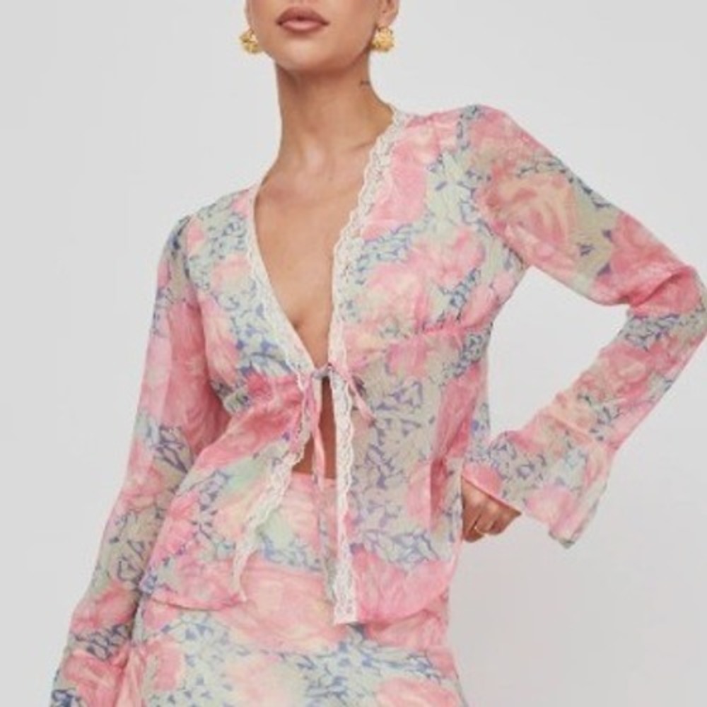 Selfie Leslie Tie Front Top Large Pink Floral Lace Trim Sheer Mesh